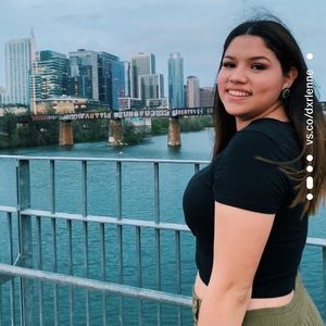 Meet your Posher, Darlenne